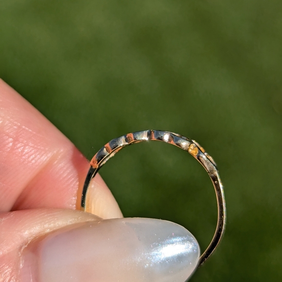 14K Solid Yellow Gold 4 Heart Ring Band - Picture 2 of 7